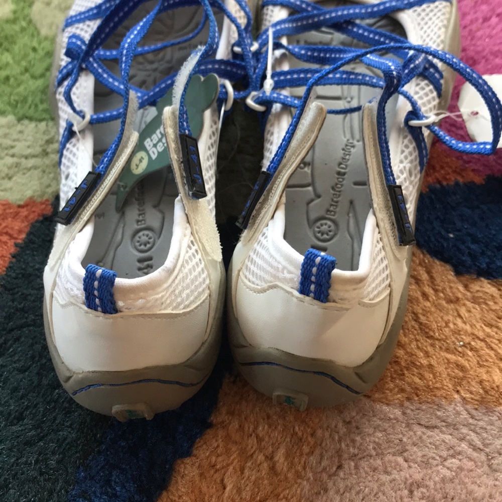 Women’s size 7 Water Shoes - Picture 4 of 5